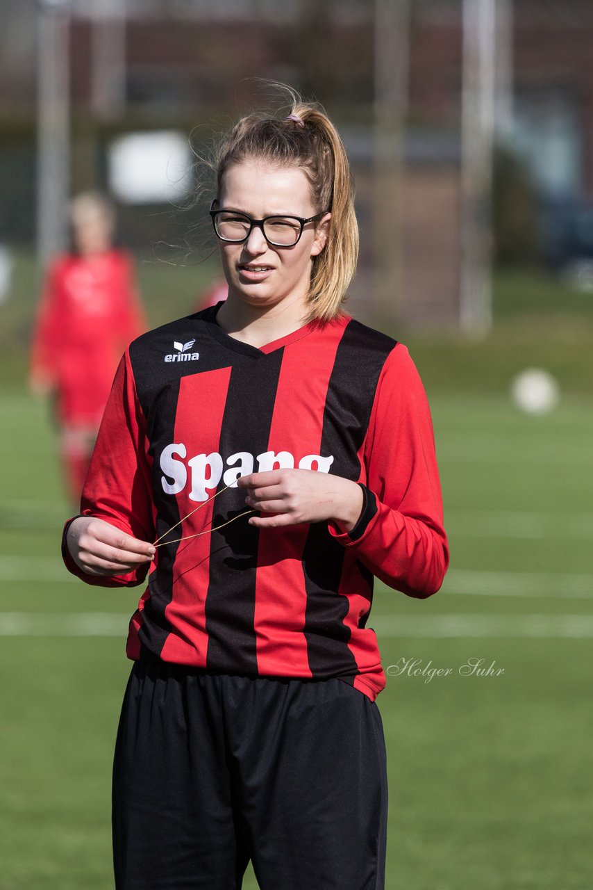 Bild 125 - B-Juniorinnen SG Weststeinburg/Bei - SV Fisia 03 : Ergebnis: 1:2